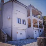 Bozica Vila